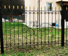 Забор сварной, с крупными элементами ковки (арт. ЗК05)